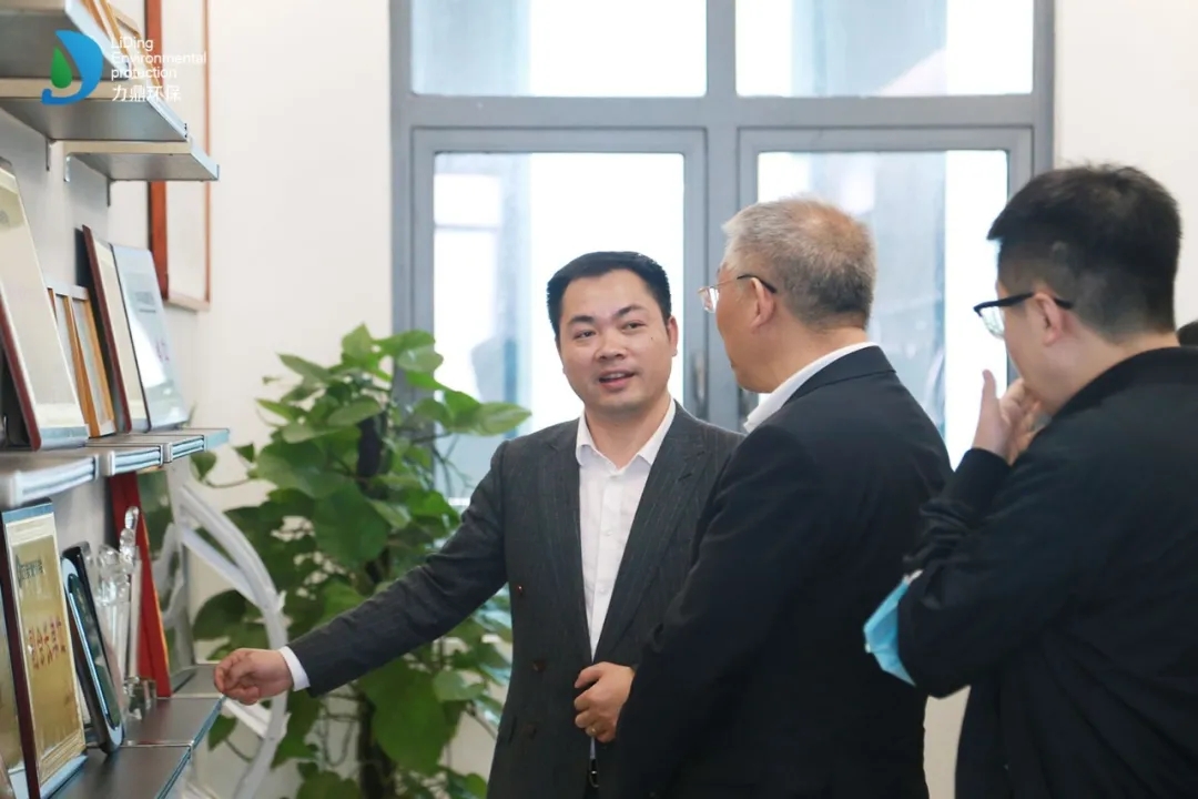 村鎮(zhèn)一體化污水處理設(shè)備（LD 型）”被鑒定為國內(nèi)領(lǐng)先水平！